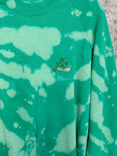 Load image into Gallery viewer, Ireland Crewneck
